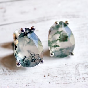 Moss Agate Stud Earrings, Teardrop Natural Gemstone Studs,  Moss Agate Jewelry, Taurus Birthstone Gift, Minimalist Crystal Post Earrings