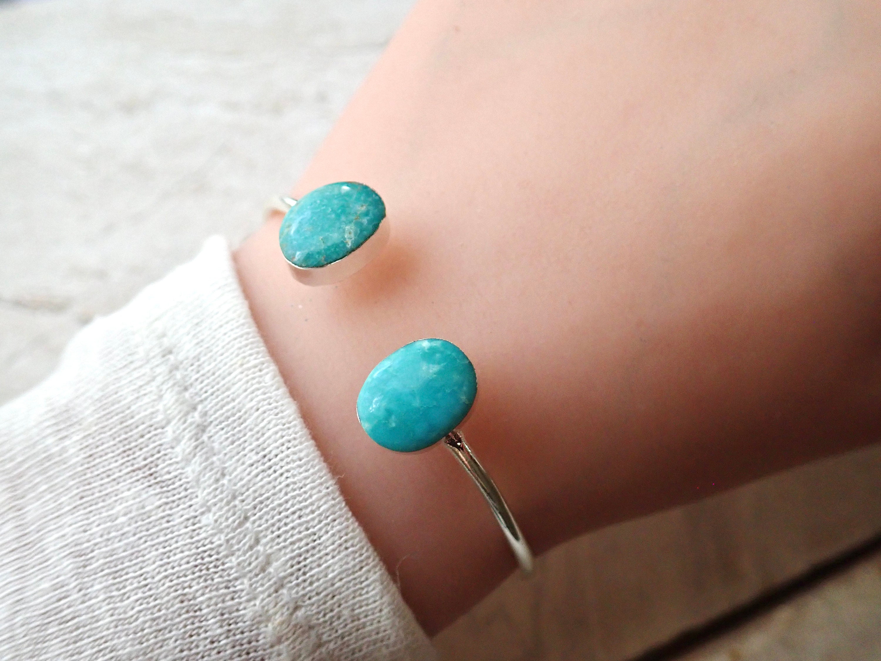 ブレスレット Crystal and Turquoise Cuff Bracelet Amazon.com: Turquoise Silver Bracelet Hinged Bracelet Cuff