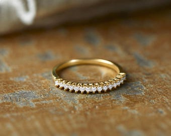 Diamant allvarsring, halv allvarsring, pavering i guld, förlovningsring, guldring i sterlingsilver, present till henne