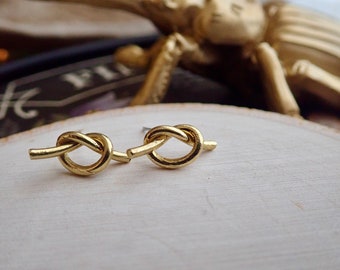 Gold Knot Earrings, Love Knot Earrings, Dainty Gold Knot Stud Earrings, Bridesmaid Earrings, Minimal Earrings, Everyday Stud Earrings