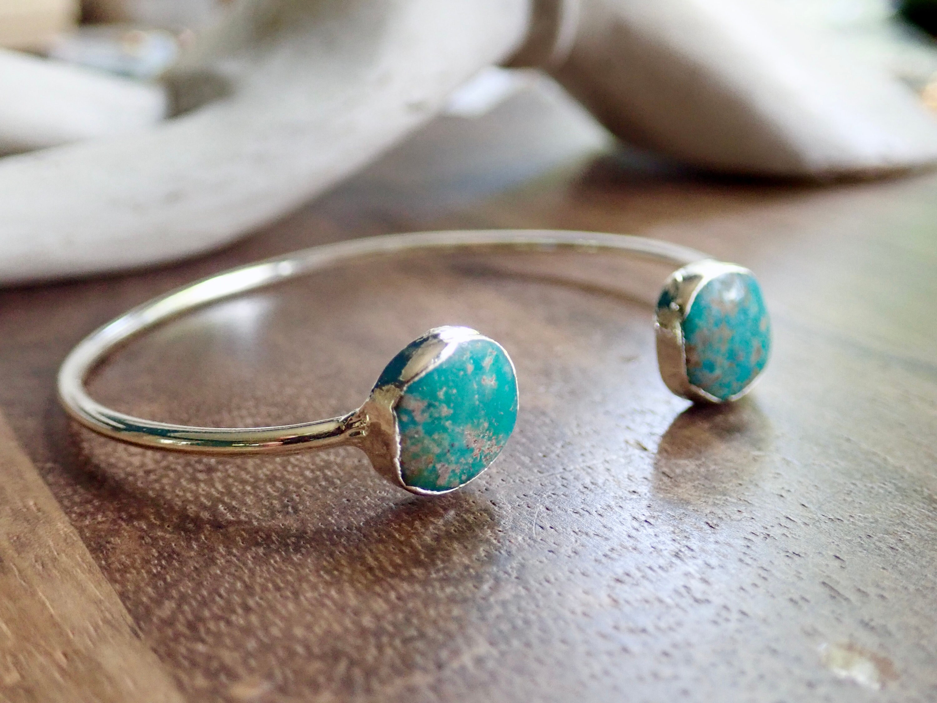 ブレスレット Crystal and Turquoise Cuff Bracelet 6.75