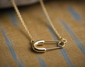 Gold Fill Safety Pin Necklace, 18K Gold Safety Pin Pendant Necklace,Dainty Handmade Gold Necklace, Minimal Gold Choker, Gold Charm Necklace