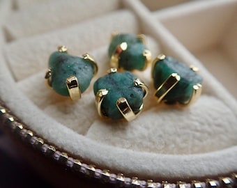 Raw Emerald Stud Earrings, May Birthstone Gift,  Natural Rough Emerald Earrings, Minimalist Green Gemstone Earrings, Emerald Jewelry Gold