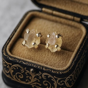 Raw Citrine Studs Earrings, Natural Gemstone Post Earring,November Birthstone Gift,Rough Crystal Earrings,Raw Stone Earrings,Citrine Jewelry