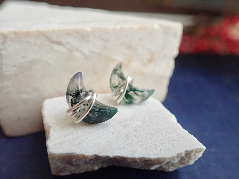 Moss Agate Stud Earrings, Moss Agate Jewelry, Crescent Moon Earrings, Wire Wrapped Gemstone Studs, Celestial Earrings, Lover Girlfriend Gift Silver Plated