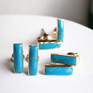 Türkis Ohrstecker, Edelstein Bar Ohrringe, Türkis Ohrringe Gold, Zierliche Türkis Ohrringe, Türkis Schmuck, Dezember Birthstone Geschenk