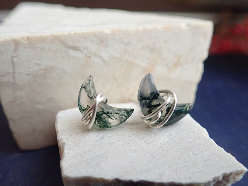 Moss Agate Stud Earrings, Moss Agate Jewelry, Crescent Moon Earrings, Wire Wrapped Gemstone Studs, Celestial Earrings, Lover Girlfriend Gift Sterling Silver