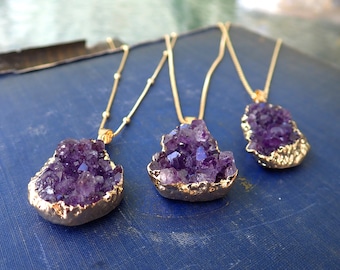 Collier d'améthyste en or, pendentif grappe druzy brute, bijoux en améthyste, collier de pierres de naissance de février, collier de pierres précieuses de remplissage d'or, amateur de cristaux