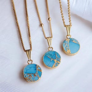 Türkis Anhänger Halskette Gold, Edelstein Münze Anhänger, Mojave Türkis Halskette, Dezember Birthstone Geschenk für Sie, Zierlicher Minimalist Schmuck