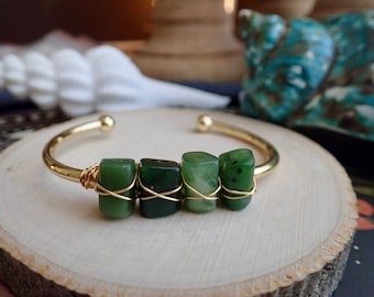 Wire-wrapped Jade Bracelet,Raw Gemstone Cuff, Jade Stone Bracelet, Jade Jewelry, Multi Stone Bracelet,Healing Stone Bracelet