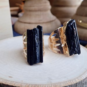 Black Tourmaline Ring, Black Stone Ring,Raw Stone Ring,Handmade Jewelry,Statement Ring,Big Gemstone Ring,Black Crystal Ring,Gold Cuff Ring
