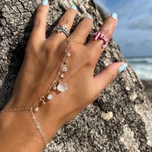 Jubilee Moonstone Hand Chain, Boho Dream Bracelet, Flower Bracelet, Moonstone Finger Bracelet, Boho Bride Jewelry
