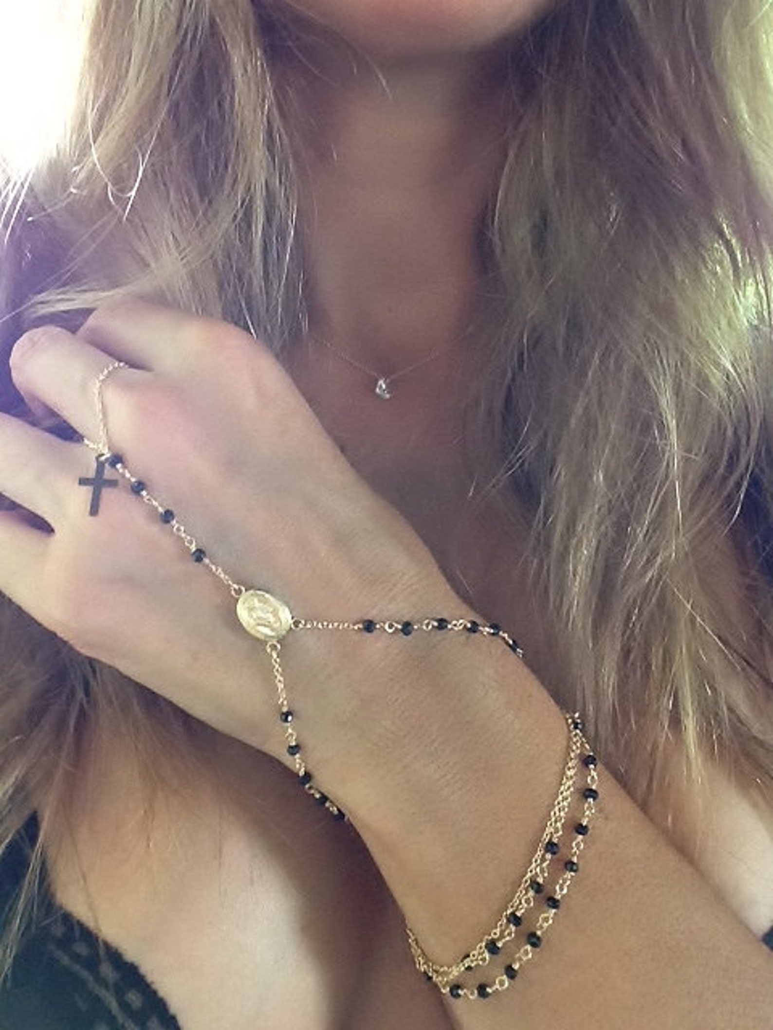 JOY DRAVECKY- ROSARY HAND CHAIN main image 1