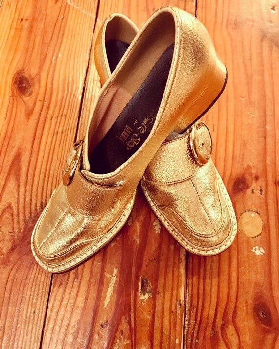Vintage 60s 70s Gold Shoes, Late 60s Early 70s Mod