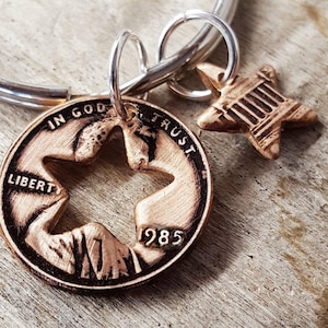 1985 40th Birthday Penny Star Key Chain 40th Anniversary 40th Birthday Gift Coin Jewelry made from a 1985 Penny