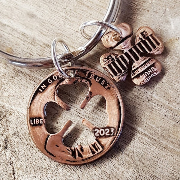 2023 Lucky Penny Four Leaf Clover Keychain Chris Stapleton Starting over Song Customized Birthday Anniversary Gift made from a 2023 penny