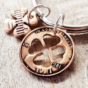 Lucky Penny Four Leaf Clover Keychain Chris Stapleton Starting over Song Customized Birthday Anniversary St. Patricks Gift made from a penny image 1