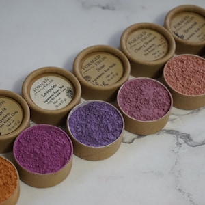 Homemade Simple Eye Powder Shadow - Natural Plant and Clay, Vegan, Zero Waste, Plastic Free, Ancient Makeup, NO MICA or FAKE ingredients