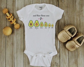 Pregnancy Announcement, Family pregnancy Reveal, Avocado Pregnancy Announcement, Cute baby Announcement, New baby Onesie, Pregnancy Reveal