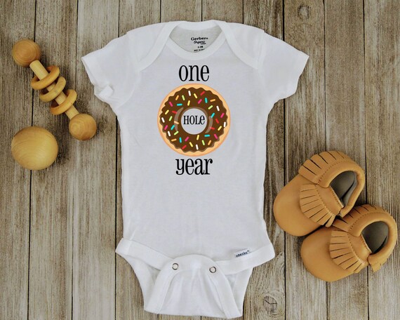 Doughnut Onesie One Hole Year Donut Onesie One Year Old Onesie Doughnut Shirt Funny Baby Onesie Cute Baby Clothes 1 Year Old Shirt Etsy Canada