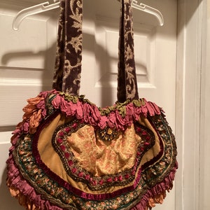 Vintage Magnolia Pearl Purse