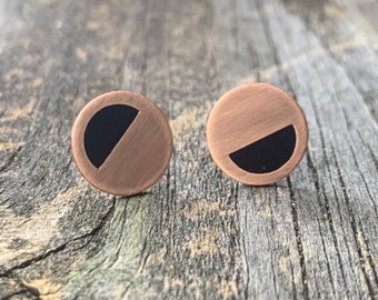 Copper stud earrings. Handmade circle etched stud earrings for sensitive ears. Ready to ship!