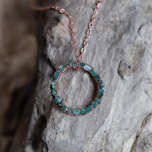 Raw Green emerald necklace. Emerald eternity necklace. Emerald and Copper. Gifts for her. Anniversary gift. May Birthstone jewelry.