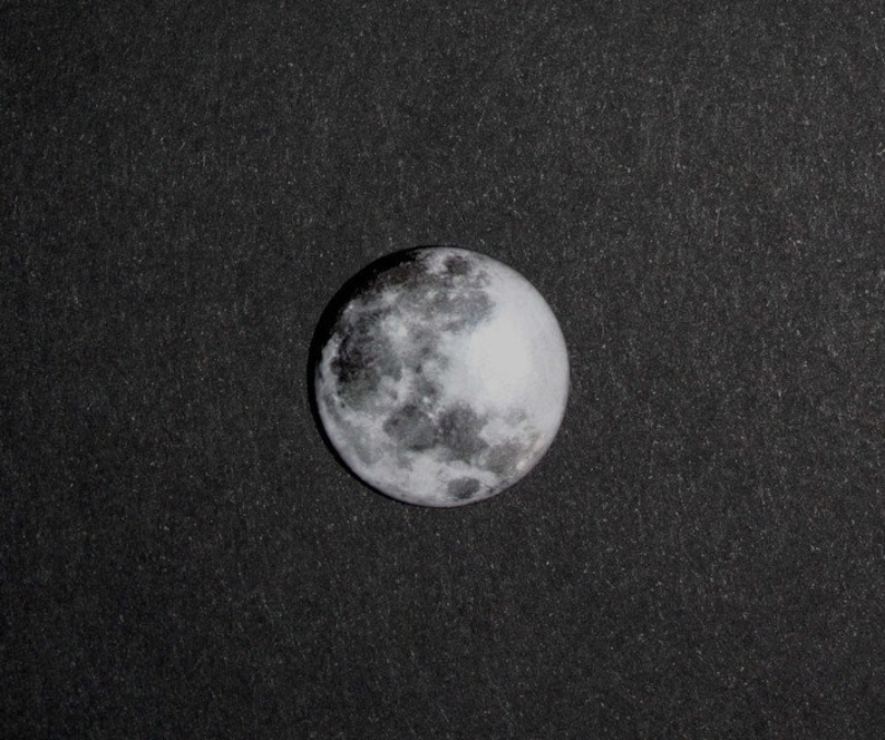 Moon Button image 1