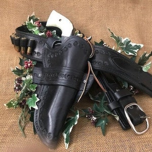 Ruger Blackhawk Holster with Optional Belt