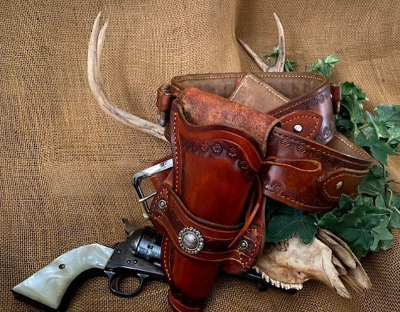 Two Toned Ruger Blackhawk Holster & Belt image 7