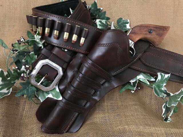 Lucky Ned Pepper Holster - Replica from True Grit 2010