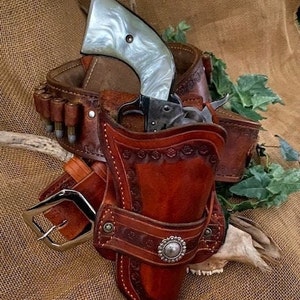 Two Toned Ruger Blackhawk Holster & Belt image 2