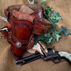 Two Toned Ruger Blackhawk Holster & Belt image 6