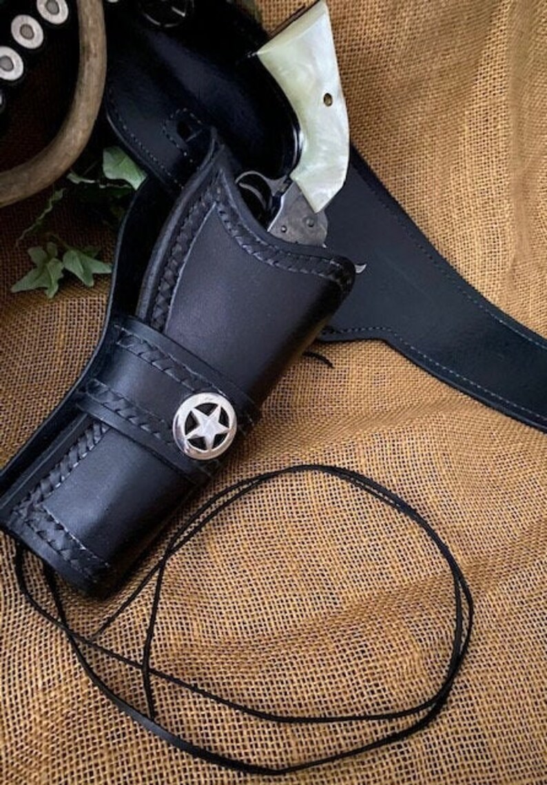 Drop Belt Holster & a Cross Draw Holster on a Belt Etsy