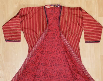 Big elegant Vintage original kaftan from Turkmen people, Central Asia,  tribal ethnic textile, Oriental textiles, ethnic embroidery