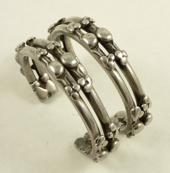 Matching pait of old Nubian bracelets silver from