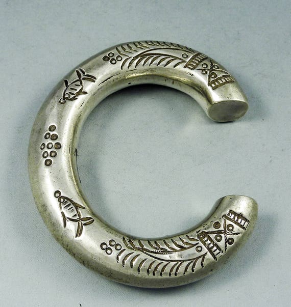 Heavy old silver tribal indian bracelet from Indi… - image 3