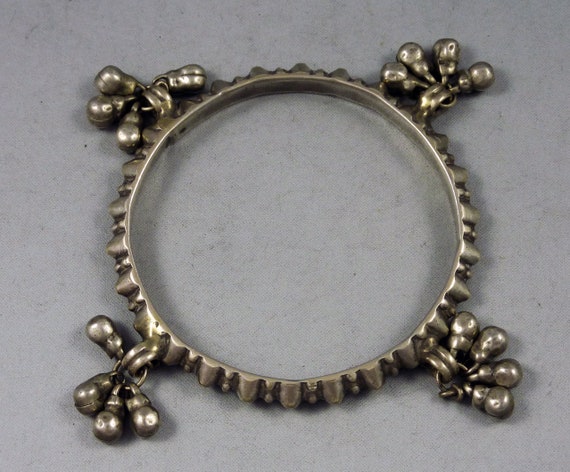 Silver Rajasthani bangle from India, indian jewel… - image 4