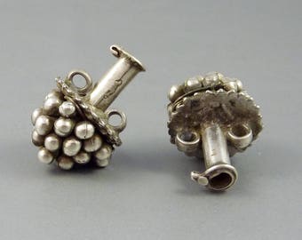 Silver old stud earrings from India, Indian jewelry, earrings from India