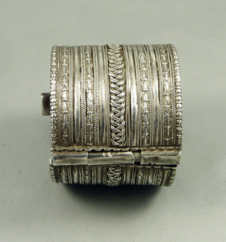 Yemen high grade silver bracelet Bedouin jewelry ethnic and | Etsy