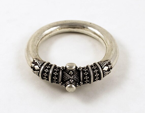 Old South Indian or Sri Lankan silver bracelet, , Indian silver, old ethnic Indian bangle, Ethnic South Indian jewellery