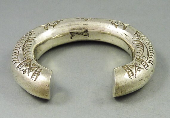 Heavy old silver tribal indian bracelet from Indi… - image 5