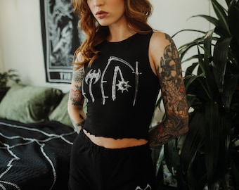 Van Helsing Medieval Weapons Tank Crop Top
