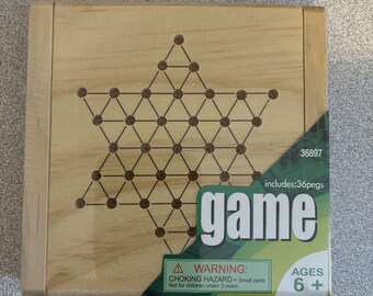 Rompecabezas de juego de estrategia de madera Maxim Enterprise de 36 clavijas, nuevo de stock antiguo (2004)