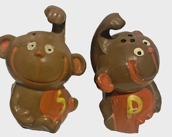 Vintange J.S.N.Y. Hong Kong Monkey Pastic Salt & Pepper Shakers - 1970's