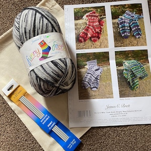 KNITTING KIT - Knit a Pair of Socks on Double Pointed Steel Needles / Knitting Project / 4 Designs