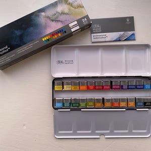 Winsor & Newton Professional Watercolour Paint Set - 24 Colours - Travel Tin