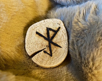 Vehicle protection amulet | Aegishjalmr | viking | norse mythology | everlasting | rune | bind rune | witchcraft | wicca | driftwood | new