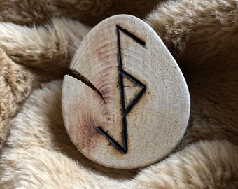 protection amulet | Aegishjalmr | viking | norse mythology | everlasting | rune | bind rune | witchcraft | wicca | driftwood | new