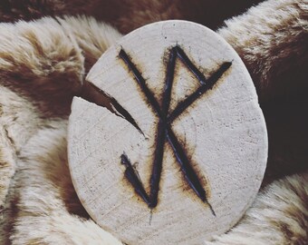 Vehicle protection amulet | Aegishjalmr | viking | norse mythology | everlasting | rune | bind rune | witchcraft | wicca | driftwood | new